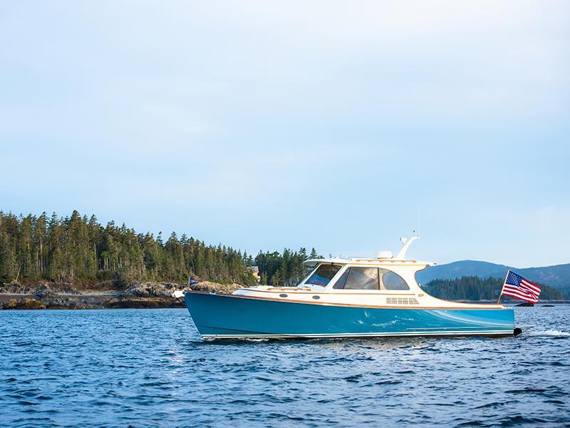 Hinckley Picnic Boat 40