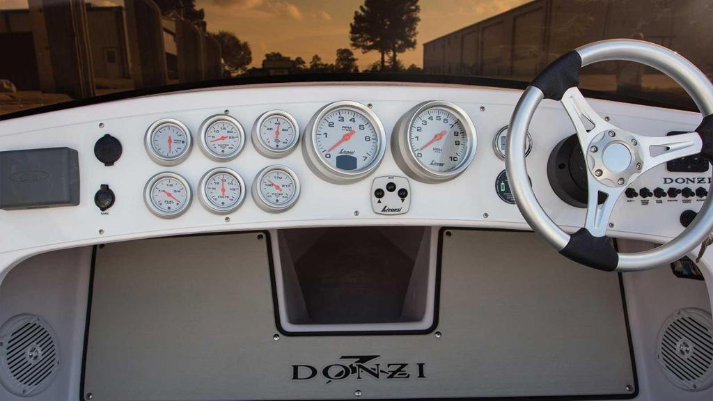 Donzi Classic 22