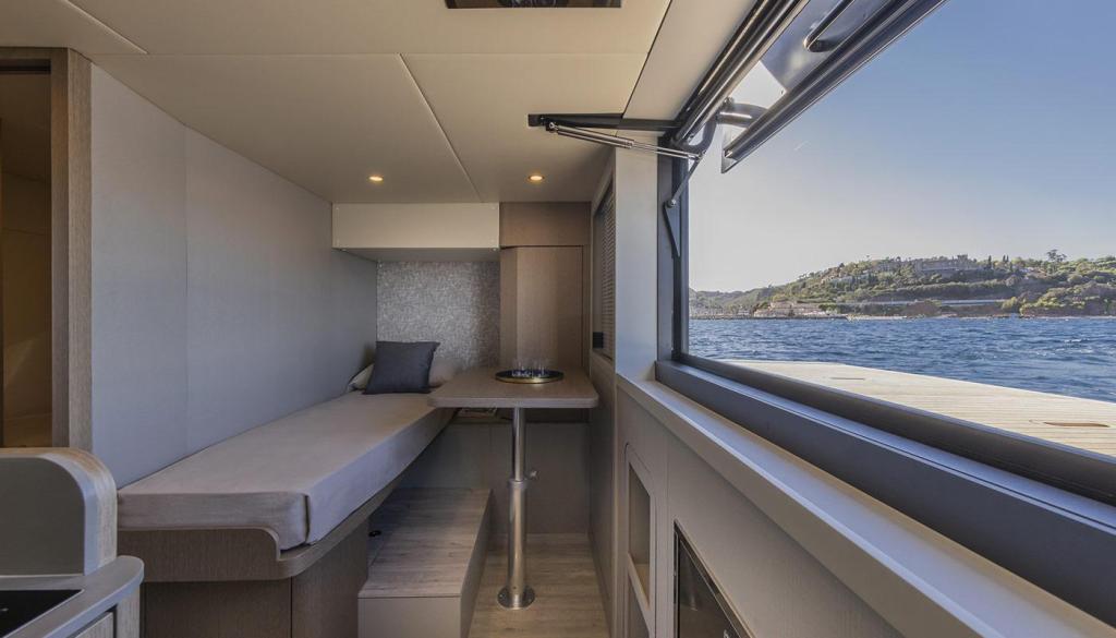 Absolute Navetta 75