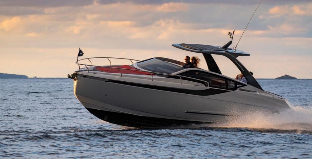 Fairline 33