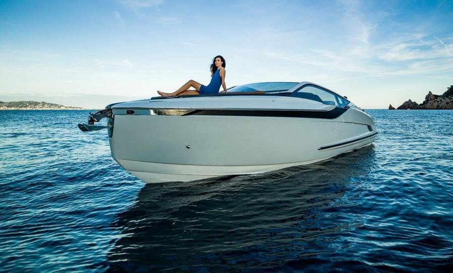 Fairline 33 Outboard
