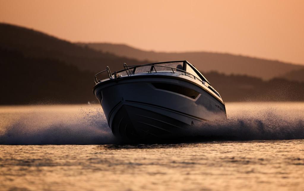 Parker 800 Cruiser