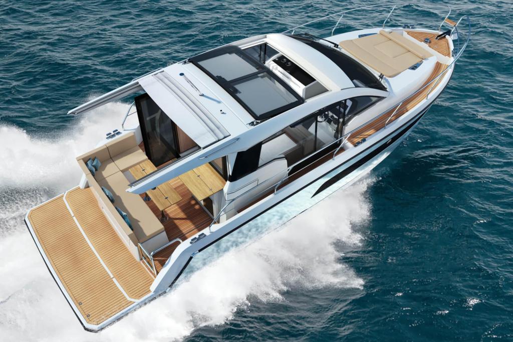 Sealine C335