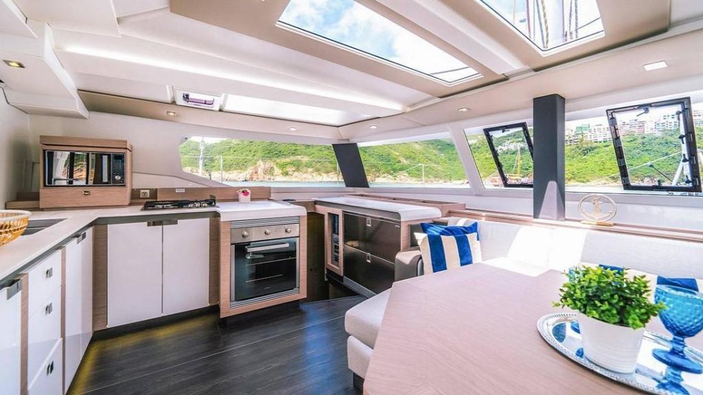 Fountaine Pajot Tanna 47