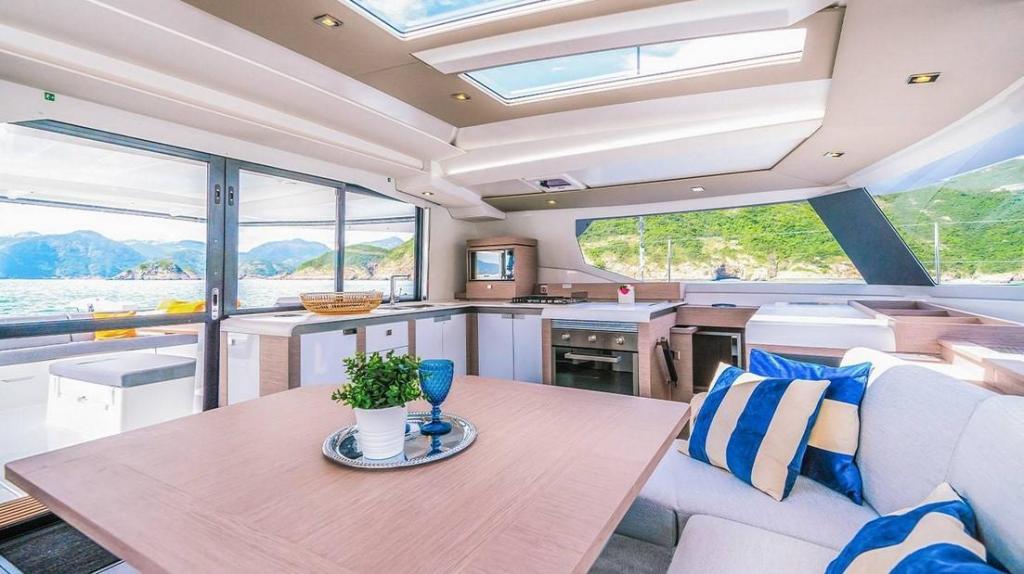 Fountaine Pajot Tanna 47
