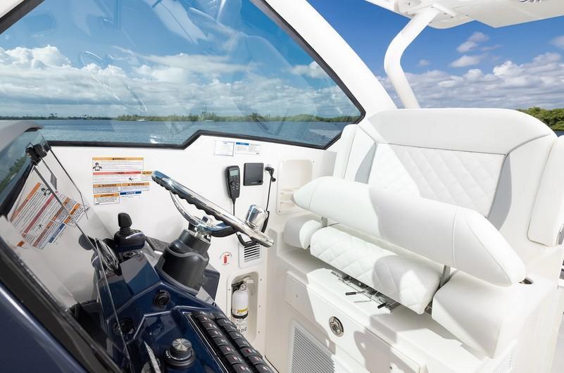 Pursuit Dual Console DC 326