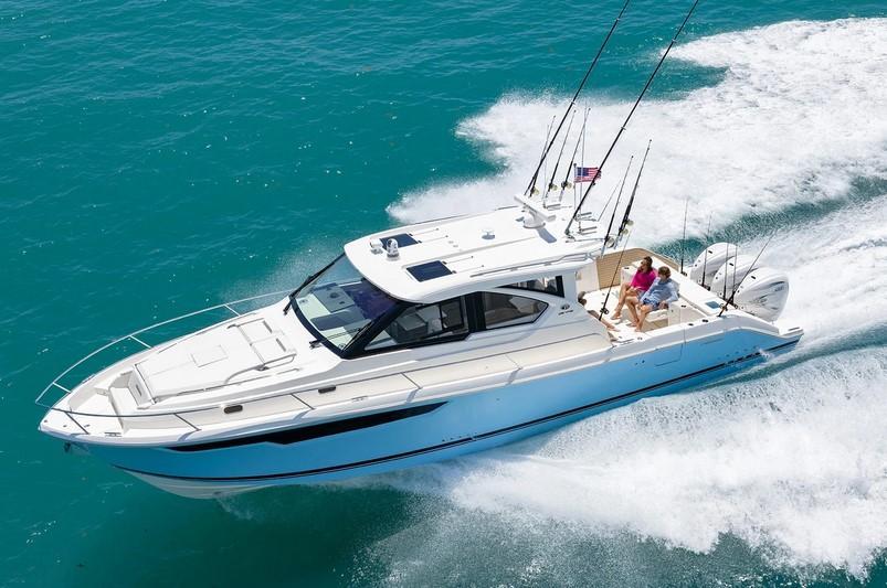 Pursuit Offshore OS 445