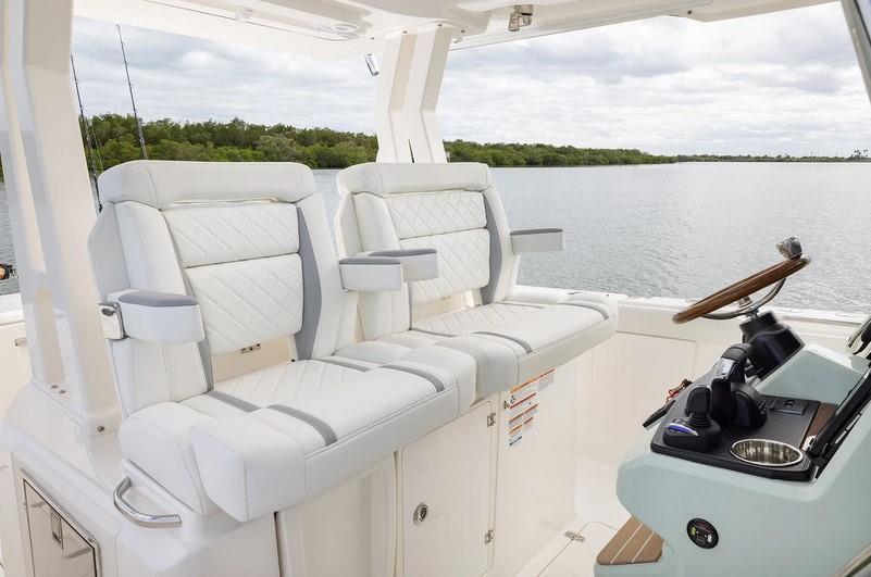 Pursuit Sport S 328