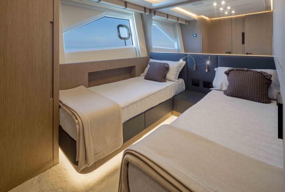 AB Yachts AB 100