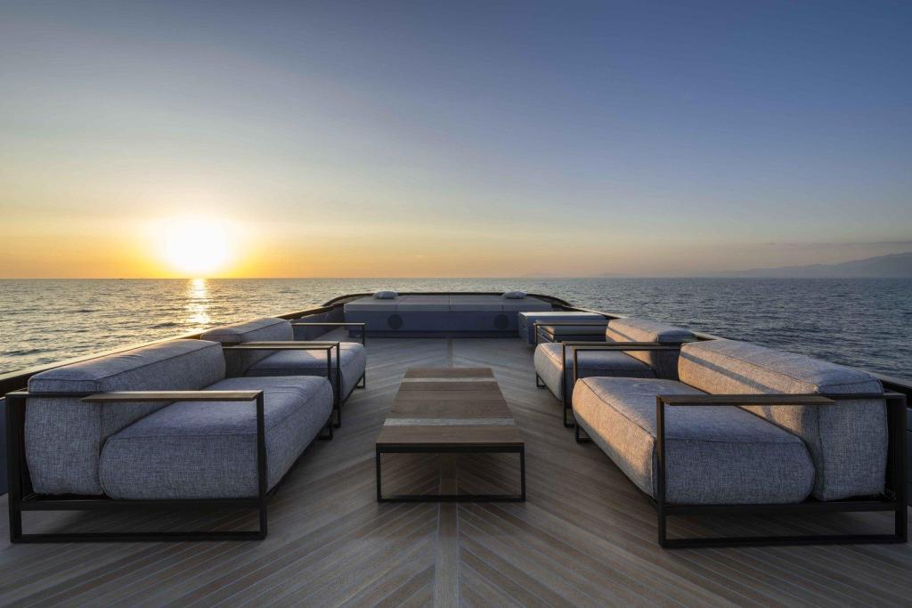 AB Yachts AB 130