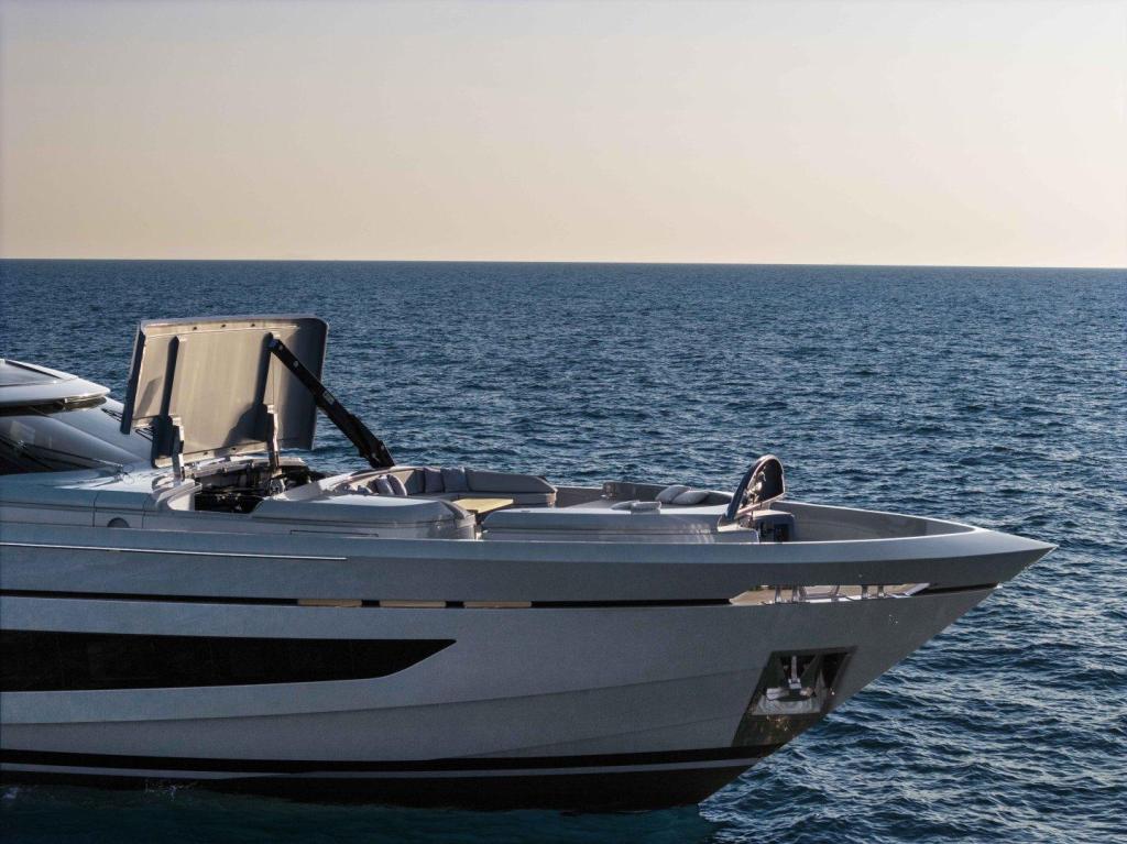 AB Yachts AB 130