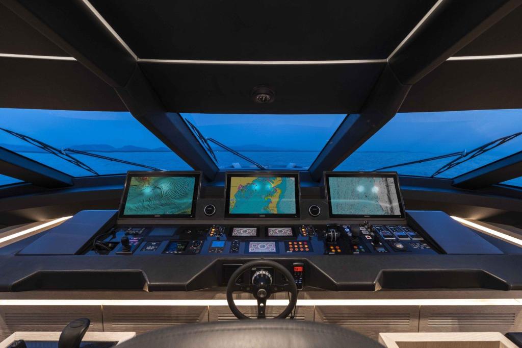 AB Yachts AB 130
