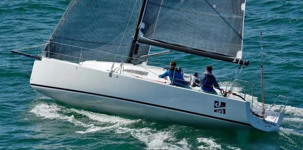 J Boats J 99