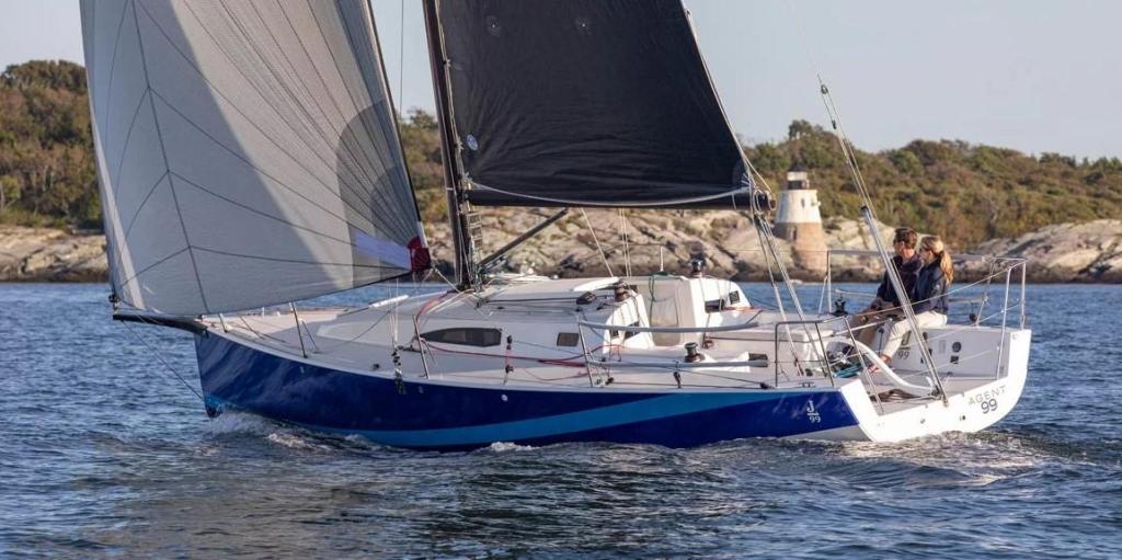 J Boats J 99