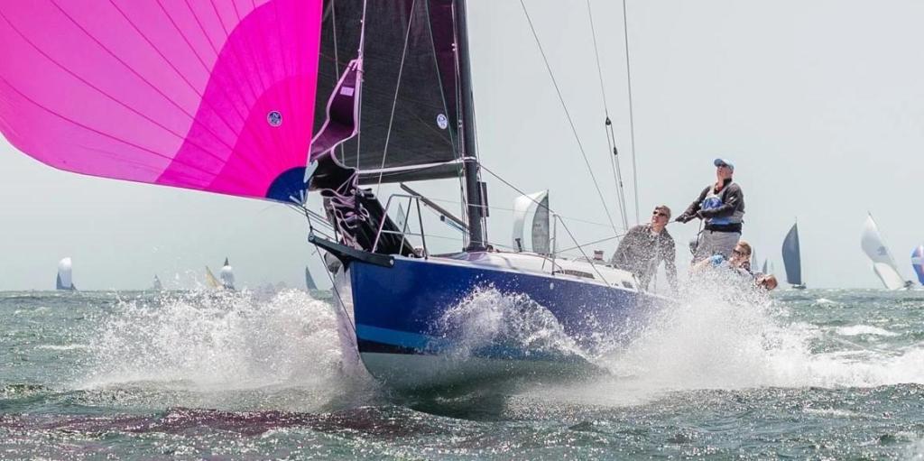 J Boats J 99