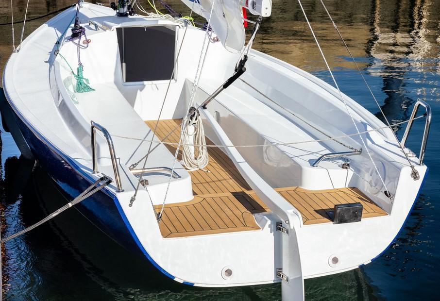 J Boats J 7