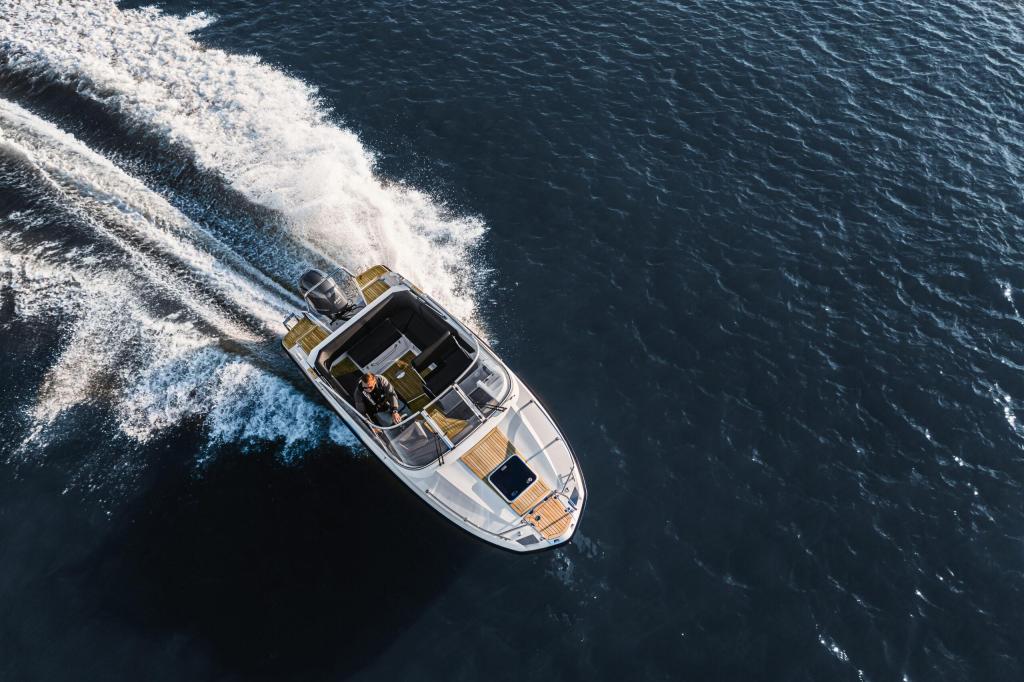 Finnmaster T6 Day Cruiser