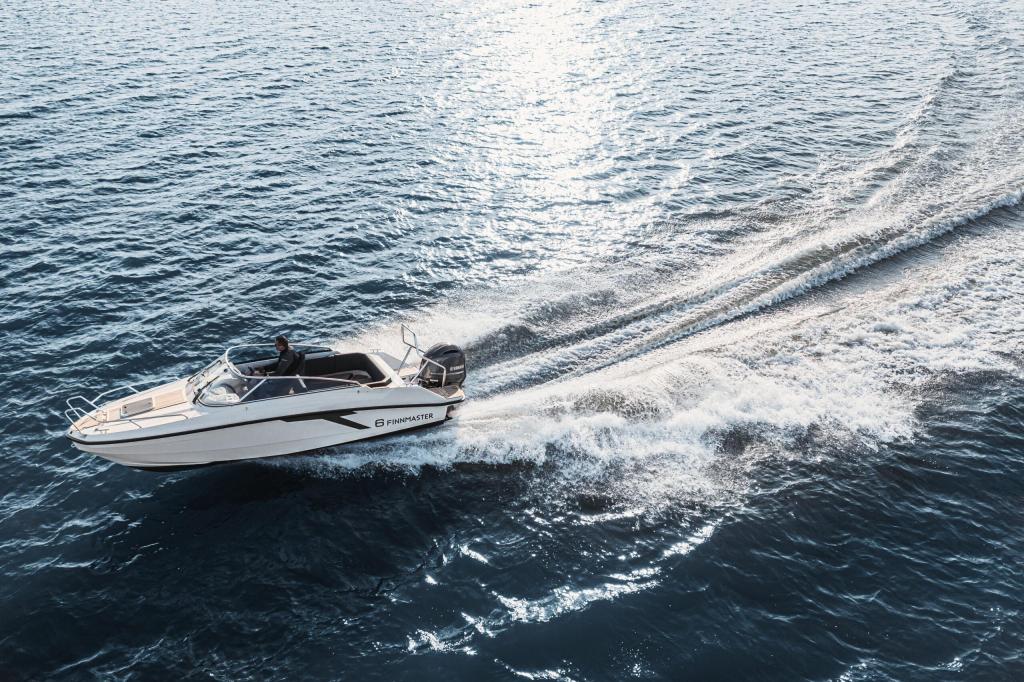 Finnmaster T6 Day Cruiser