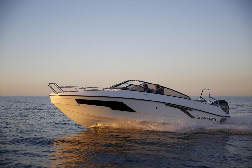 Finnmaster T8 Day Cruiser