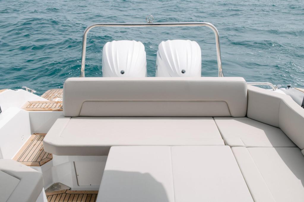 Finnmaster T9 Day Cruiser