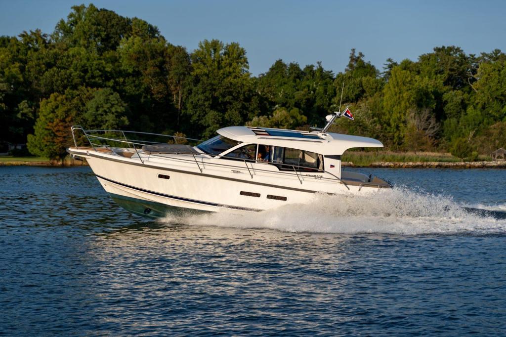 Nimbus 365 Coupé