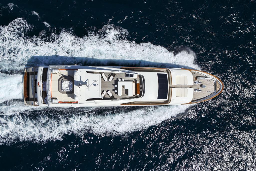 Astondoa 151 Steel