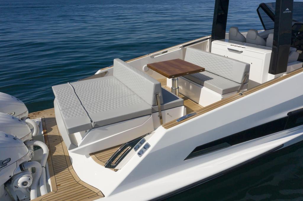 Astondoa 377 Coupe Outboard