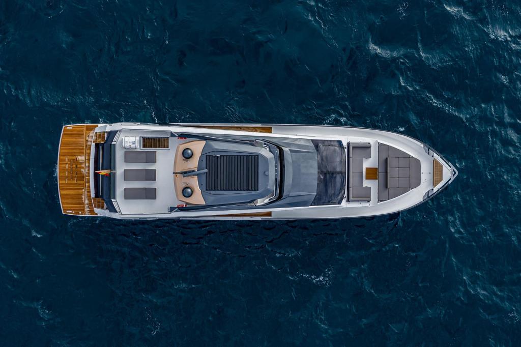 Astondoa AS8