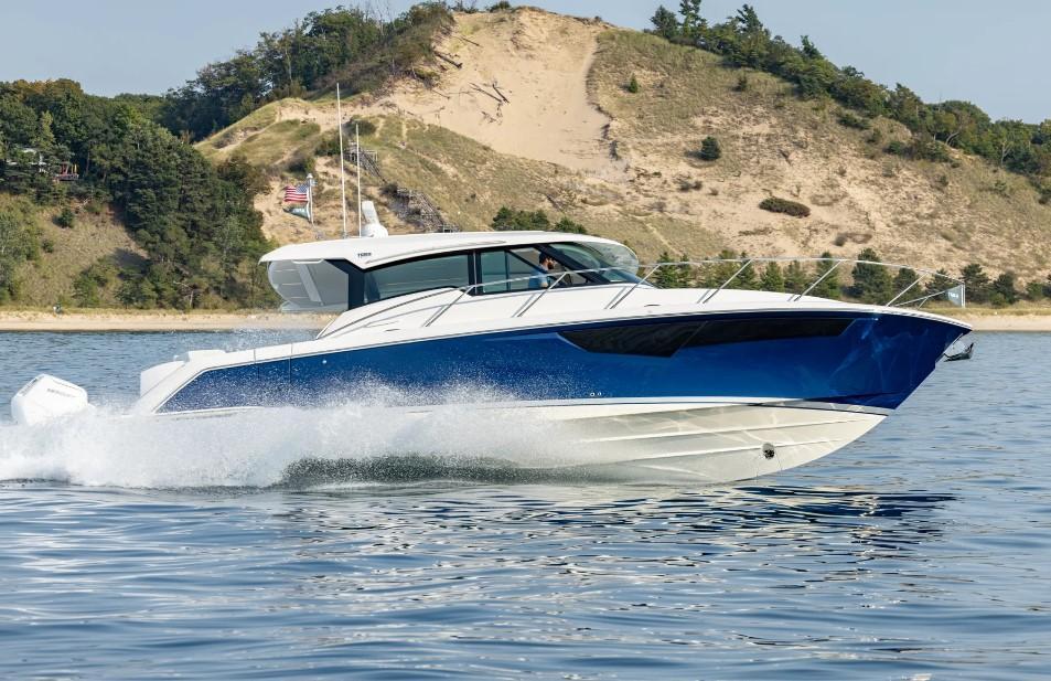 Tiara 43 LE