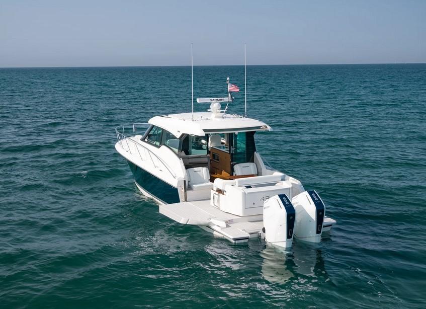 Tiara 43 LE