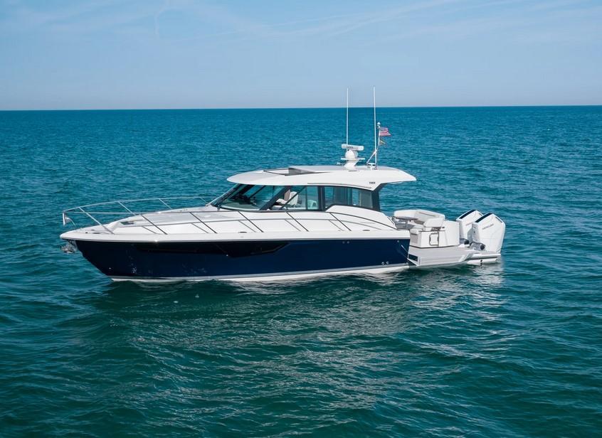 Tiara 43 LE