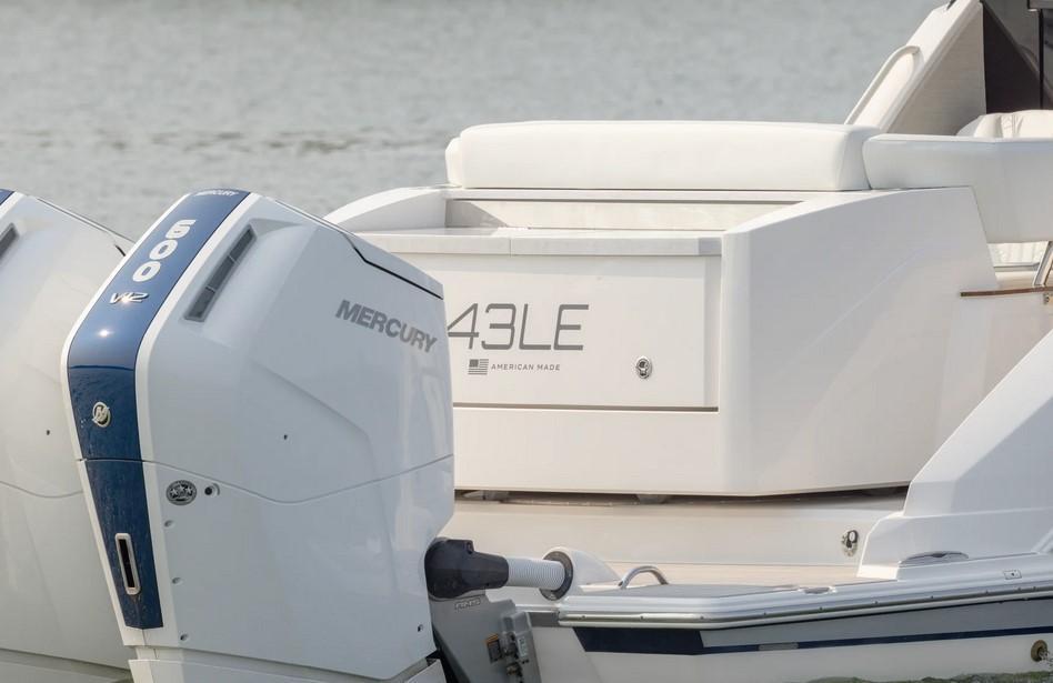 Tiara 43 LE