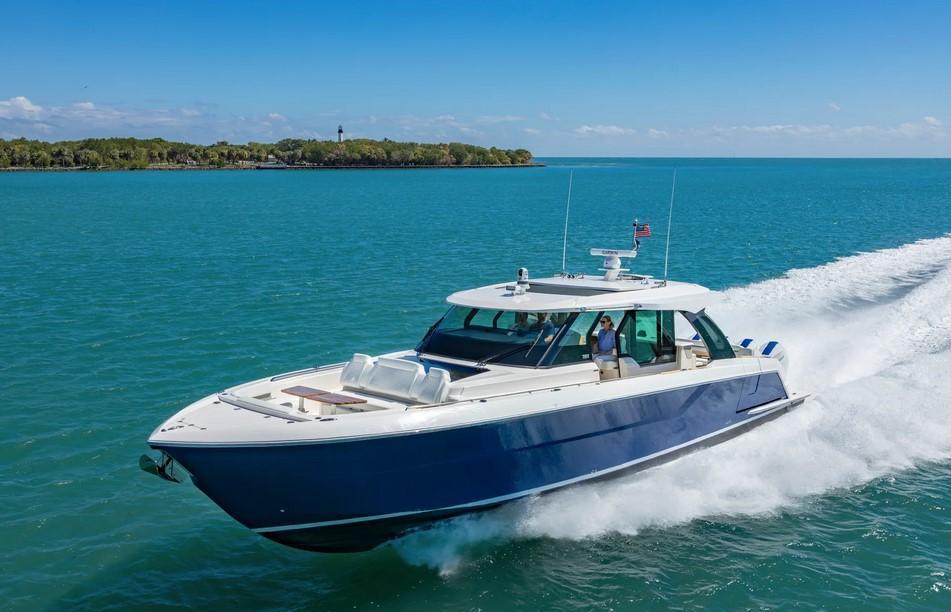 Tiara 56 LS