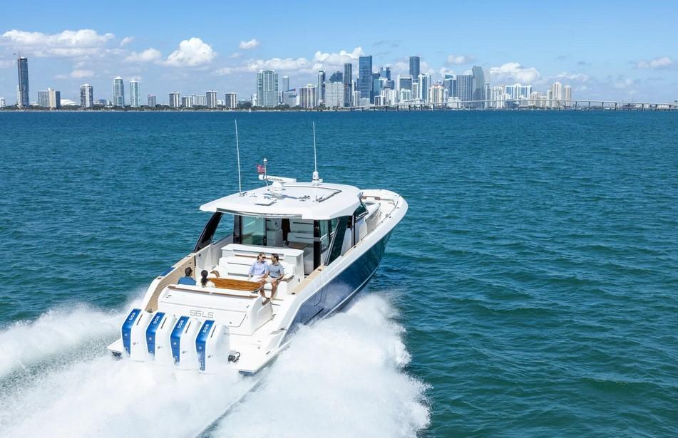 Tiara 56 LS