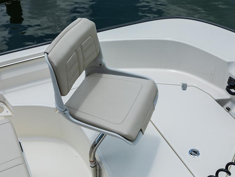 Boston Whaler 170 Montauk