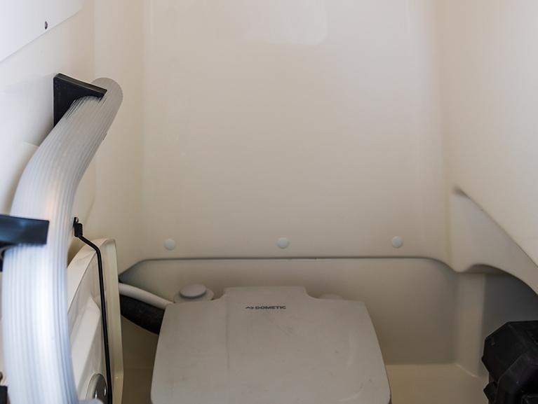 Boston Whaler 210 Montauk