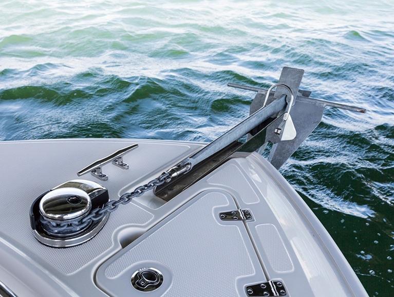 Boston Whaler 230 Outrage