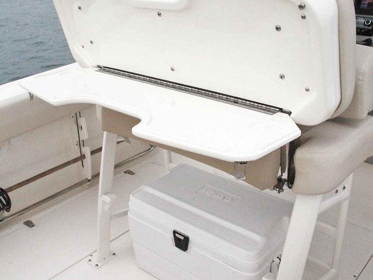 Boston Whaler 230 Outrage