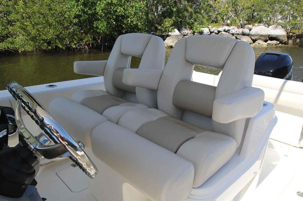 Boston Whaler 280 Outrage