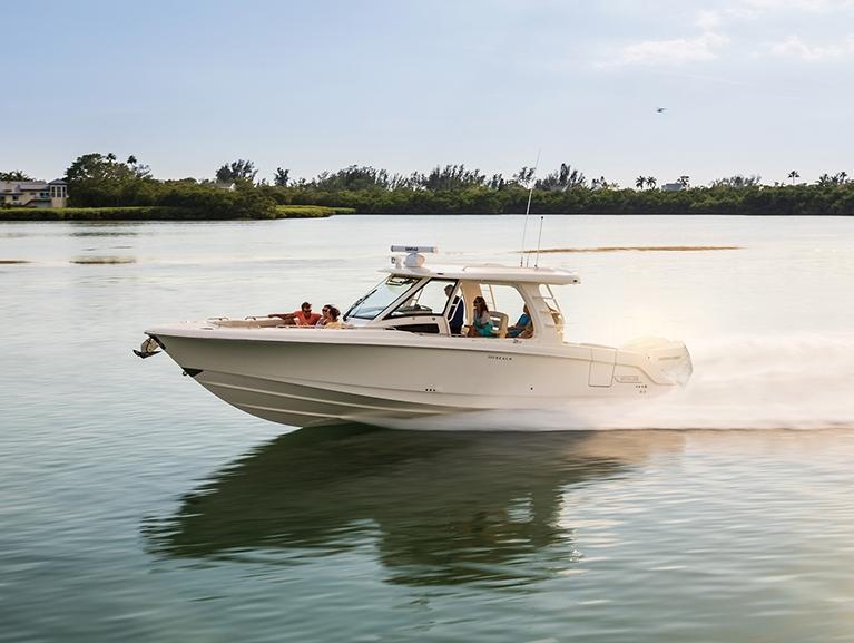 Boston Whaler 350 Realm