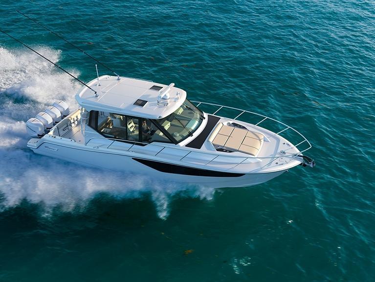 Boston Whaler 405 Conquest