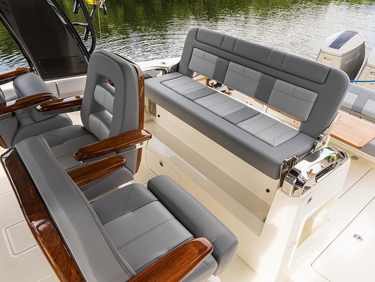 Boston Whaler 420 Outrage