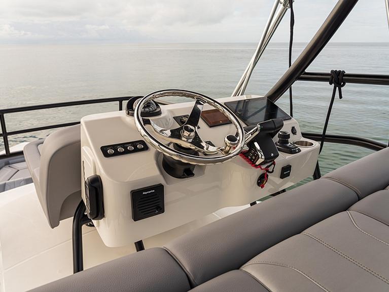 Boston Whaler 420 Outrage