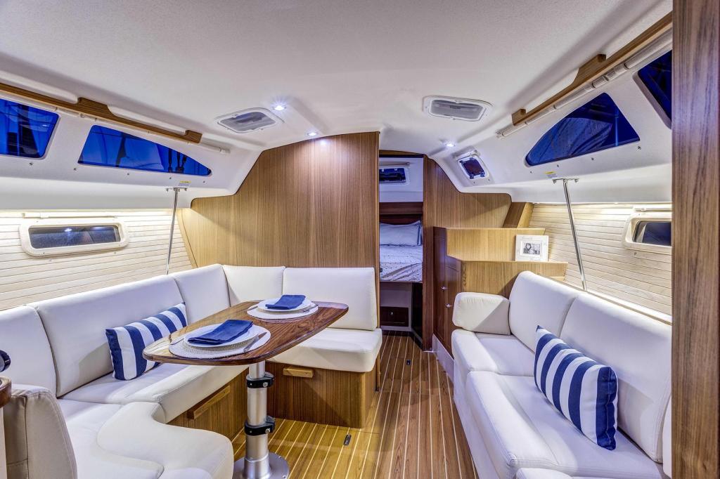 Catalina 316