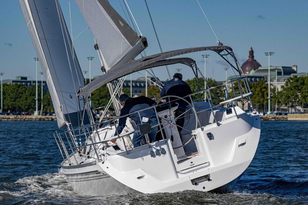 Catalina 356