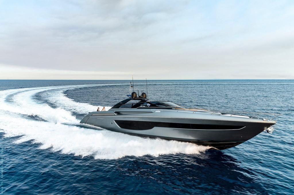 Riva 76' Bahamas Super