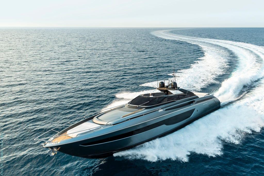 Riva 76' Bahamas Super