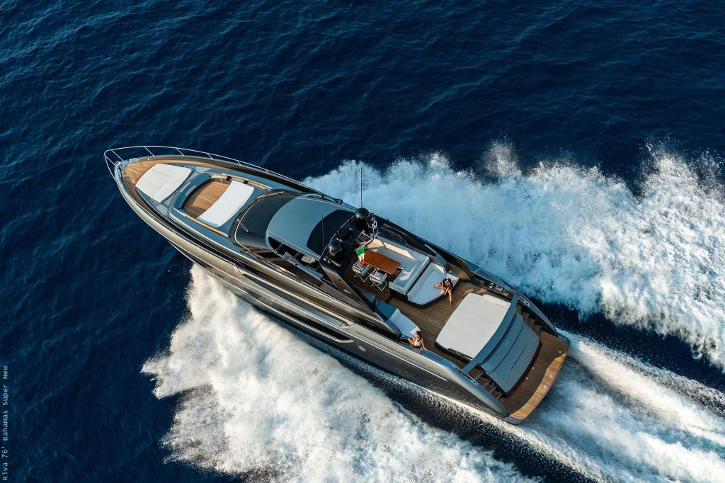 Riva 76' Bahamas Super