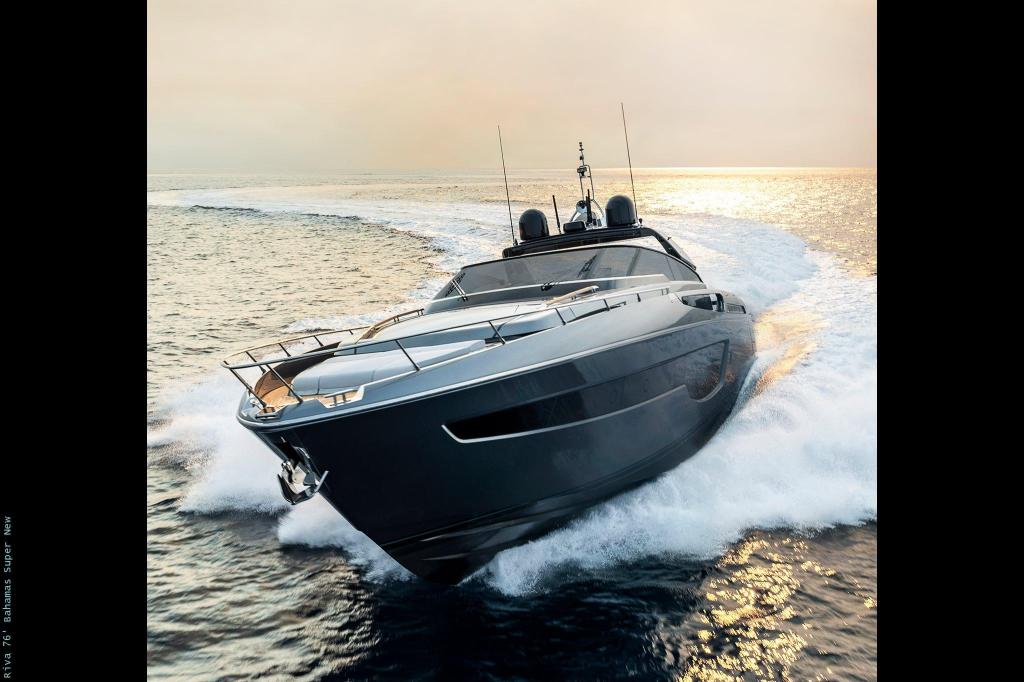 Riva 76' Bahamas Super