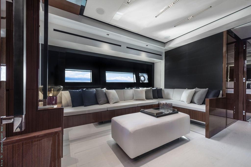Riva 76' Bahamas Super